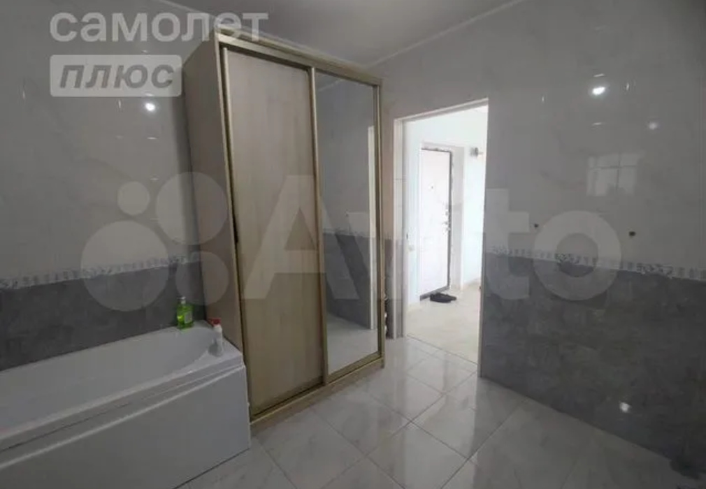 3-к. квартира, 70 м², 10/10 эт.-579765-166