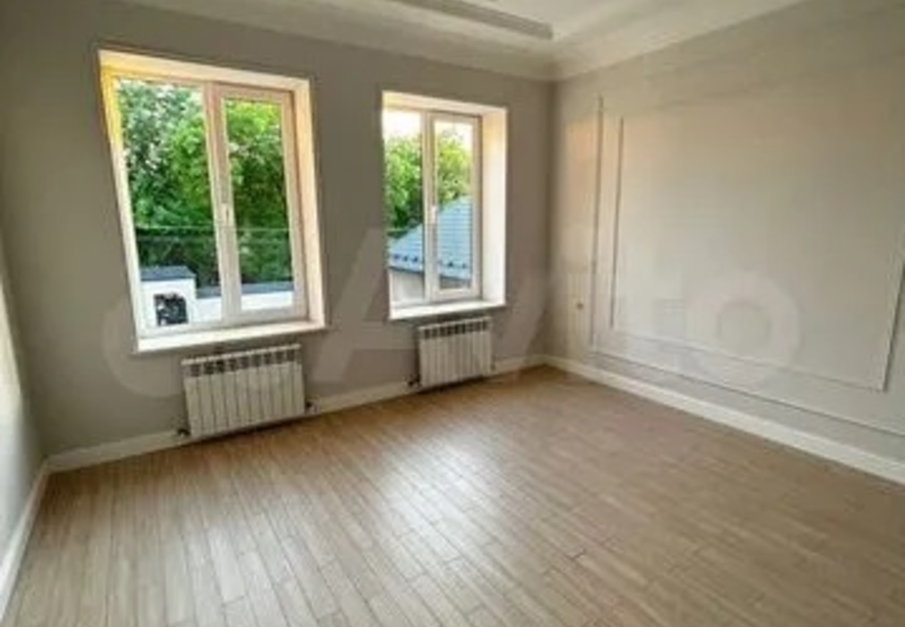 Дом 450 м² на участке 10 сот.-986989-188