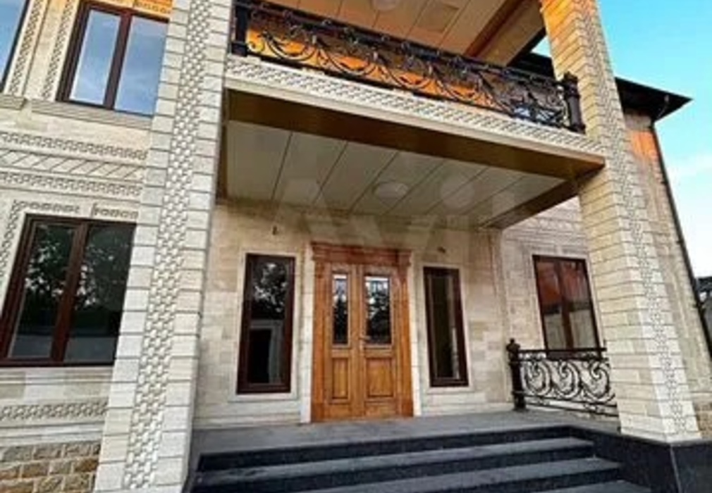 Дом 450 м² на участке 10 сот.-986989-190