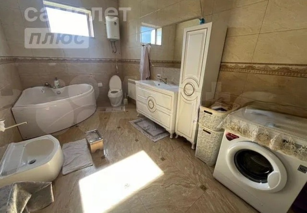 Дом 210 м² на участке 7,5 сот.-998573-298