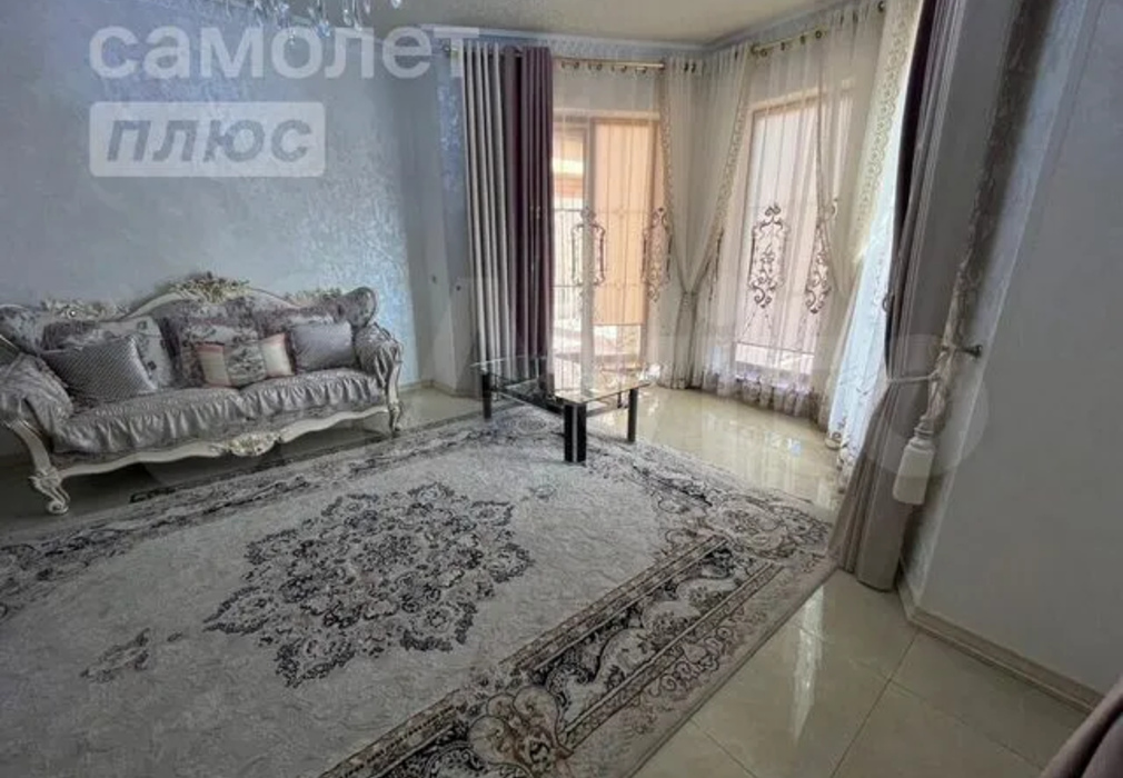Дом 210 м² на участке 7,5 сот.-998573-302