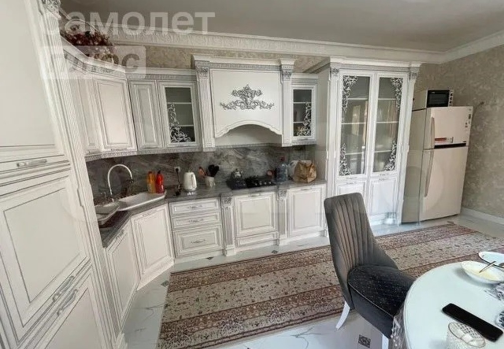 Дом 210 м² на участке 7,5 сот.-998573-304