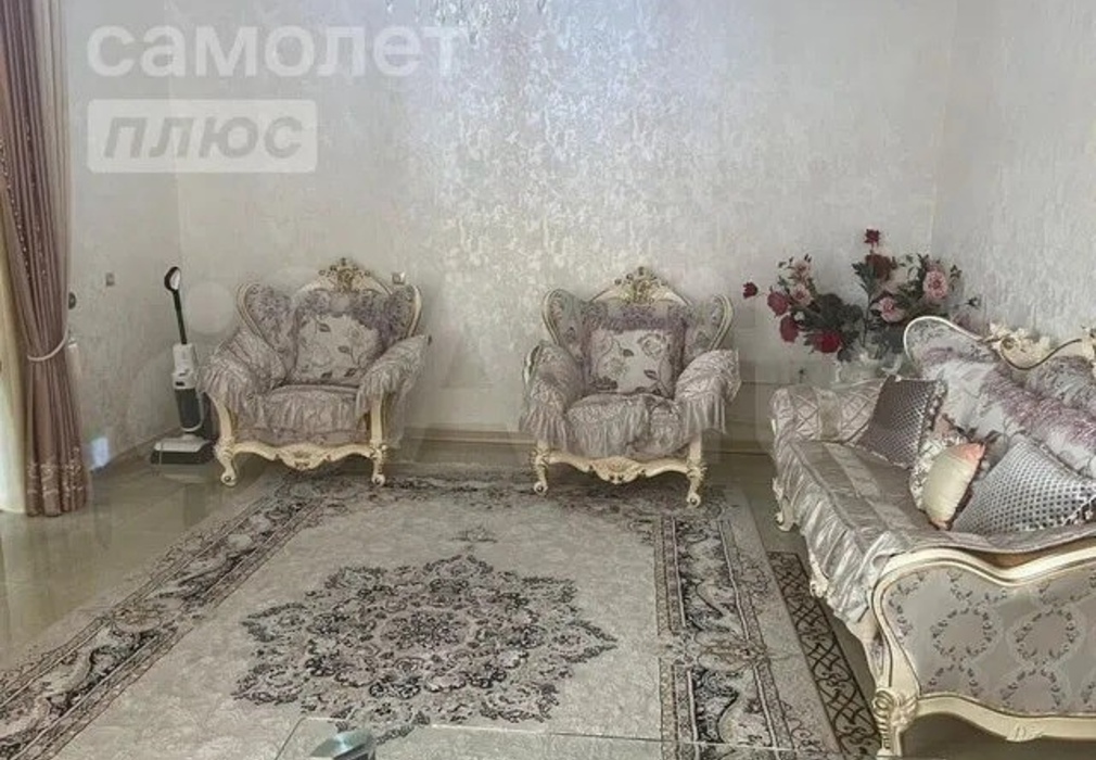 Дом 210 м² на участке 7,5 сот.-998573-314