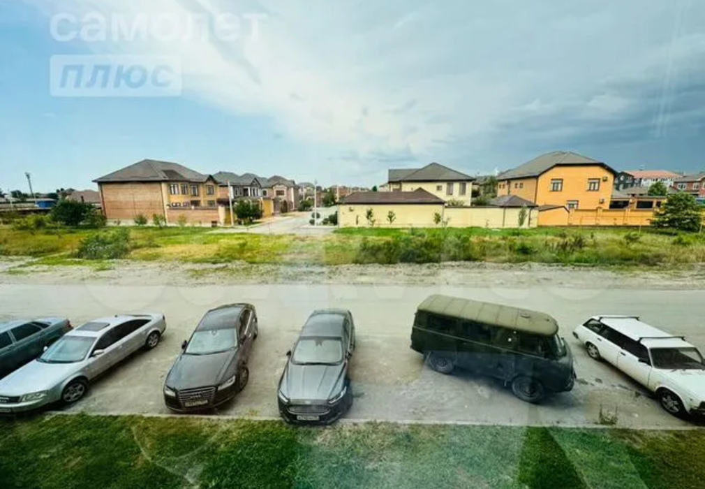 2-к. квартира, 69 м², 2/10 эт.-1005137-359